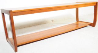 MID 20TH CENTURY TEAK WOOD COFFEE TABLE