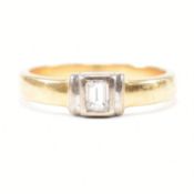 VINTAGE 18CT BICOLOUR GOLD & DIAMOND SOLITAIRE RING