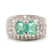 RETRO EMERALD & DIAMOND WHITE METAL CLUSTER RING