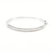 HALLMARKED 18CT WHITE GOLD & DIAMOND HINGED BANGLE