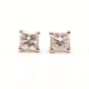 PAIR 14CT WHITE GOLD & DIAMOND STUD EARRINGS TOTAL 1CT