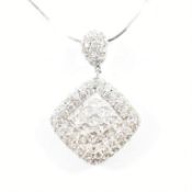 18CT WHITE GOLD &DIAMOND PENDANT NECKLACE