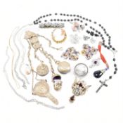 COLLECTION OF 19TH CENTURY & LATER JEWLLERY