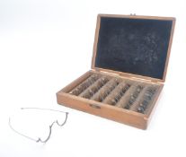 1920S TRAVELLING OPTICIAN / OPHTHALMOLOGIST'S CASE