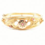 19TH CENTURY GOLD DIAMOND & GEM SET BANGLE