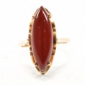 VINTAGE HALLMARKED 9CT GOLD & CARNELIAN SINGLE STONE DRESS RING