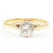 HALLMARKED 18CT GOLD & DIAMOND SOLITAIRE RING