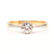 VINTAGE 18CT GOLD PLATINUM & DIAMOND SOLITAIRE RING