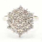 18CT GOLD & DIAMOND CLUSTER RING