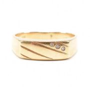 HALLMARKED 9CT GOLD & DIAMOND SIGNET RING