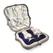 VICTORIAN CASED HALLMARKED SILVER CRUET SET