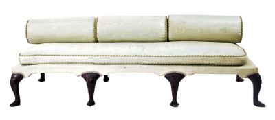 18TH CENTURY GEORGE II DAYBED SOFA SETTEE