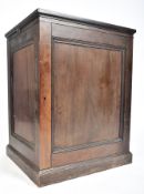 19TH CENTURY VICTORIAN PEDESTAL ESTATE BUST CABINET