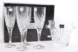 CONTEMPORARY ROYAL DOULTON CRYSTAL GIFTWARE SET