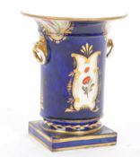 19TH CENTURY PORCELAIN SPILL VASE IN THE MANNER OF COALPORT