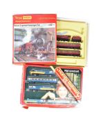 MODEL RAILWAY - X2 VINTAGE TRIANG HORNBY MODEL RAILWAY SETS