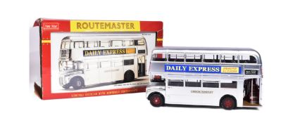 DIECAST - SUN STAR 1/24 SCALE ROUTEMASTE BUS