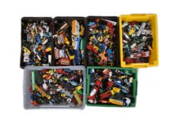 DIECAST - LARGE COLLECTION OF VINTAGE DIECAST MODELS