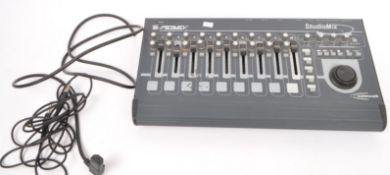 VINTAGE STUDIOMIX STUDIO MIX AUDIO SEQUENCER BY PEAVEY