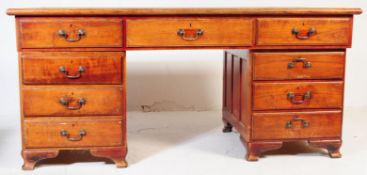 20TH CENTURY WALNUT TWIN PEDESTAL WRITING DESK