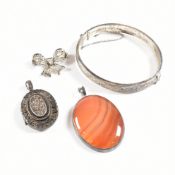 COLLECTION OF 19TH & 20TH CENTURY SILVER & WHITE METAL JEWELLERY