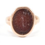 VICTORIAN HALLMARKED 9CT GOLD CARNELIAN INTAGLIO SEAL RING