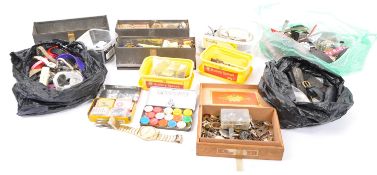 ASSORTED COLLECTION OF WRISTWATCHES & SPARES