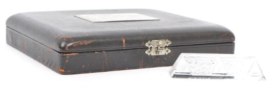 EARLY 20TH CENTURY CASED CRYSTAL GLASS KNIFE RESTS