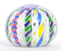 1993 STUART DRYSDALE PERTHSHIRE GLASS PAPERWEIGHT