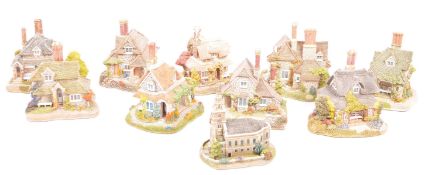 COLLECTION OF VINTAGE LILLIPUT LANE COTTAGES