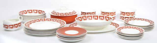 WEDGWOOD SUSIE COOPER RED KEYSTONE DINNER SERVICE