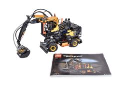 LEGO - TECHNIC - 42053 - VOLVO EW160E EXCAVATOR