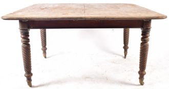 LARGE 19TH CENTURY VICTORIAN MAHOGANY EXTENDING TABLE