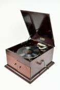 ALBA GRAMOPHONE - A 1930S MAHOGANY CASED ALBA GRAMOPHONE