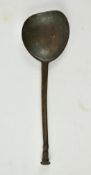 16TH / 17TH CENTURY BRONZE SEAL TOP SPOON