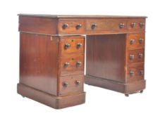 19TH CENTURY MAHOGANY & LEATHER TWIN PEDESTAL DESK
