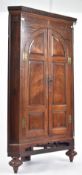 VICTORIAN 19TH CENTURY MAHOGANY CORNER CUPBOARD