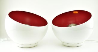 MATCHING PAIR OF RETRO 20TH CENTURY TABLE LAMPS