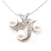 WHITE GOLD PEARL & DIAMOND PENDANT NECKLACE
