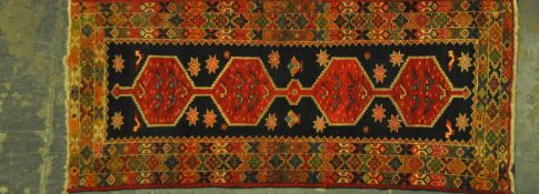 NORTH WEST PERSIAN HERIZ RUNNER RUG