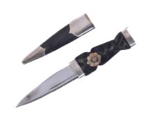 VICTORIAN SCOTTISH REGIMENTAL SGIAN DUBH DIRK