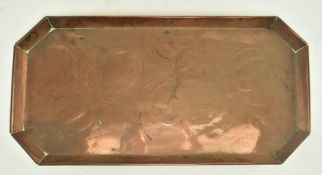 EARLY 20TH CENTURY CORNISH STYLE ENGRAVED COPPER TRAY