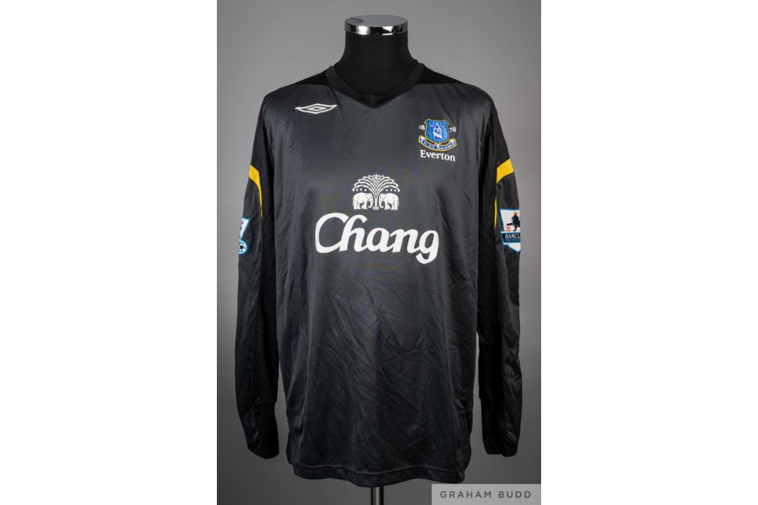 Tim Howard black and yellow No.24 Everton goalkeepers jersey, 2006-07 - Image 1 of 2