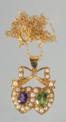 A SILVER GOLD PLATED AMETHYST, PERIDOT AND PEARL SWEETHEART PENDANT AND CHAIN.