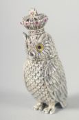 A SILVER PLATED CROWNED OWL VESTA, 7 cm.