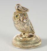 AN OWL SEAL, 4 cm.