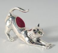 A CAST SILVER CAT PIN CUSHION, 4 cm.