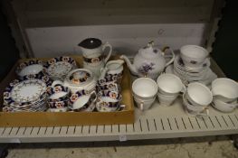 A Royal Windsor tea service and other teaware.