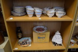 Decorative china to include cups and saucers etc.