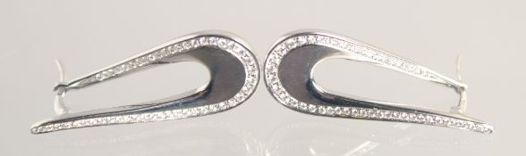A PAIR OF 18CT WHITE GOLD EARRINGS BY CHARLES GARDINER, PARIS.